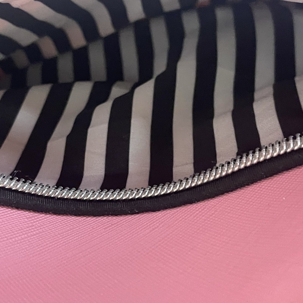 Marc Tetro Cat Crossbody Bag Pink Black Vinyl Shoulder Purse Adjustable - Picture 10 of 11